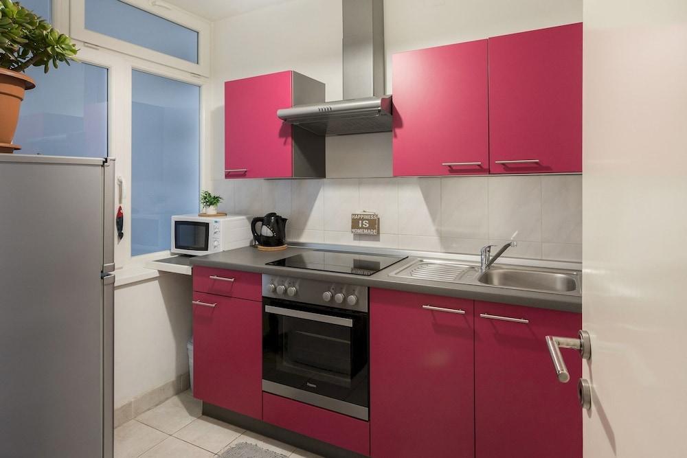 Modern Apartment few Steps From Main Square!