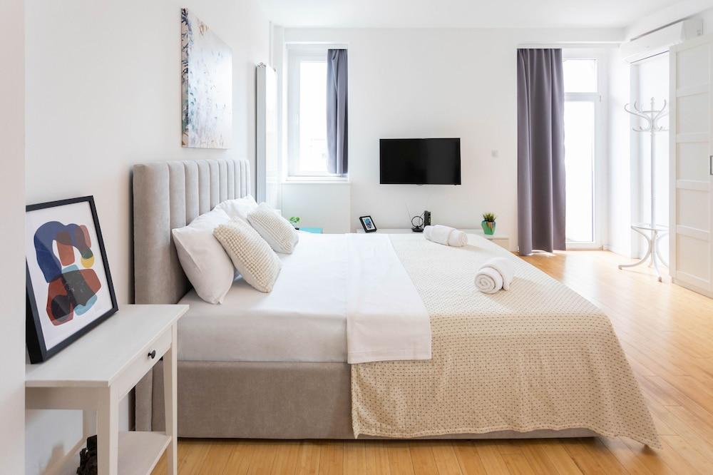 Beautiful Main Square Studio With the Balcony