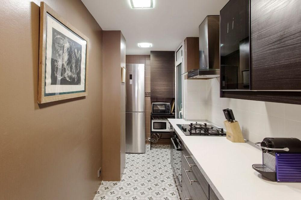 Centric Apartment Fira