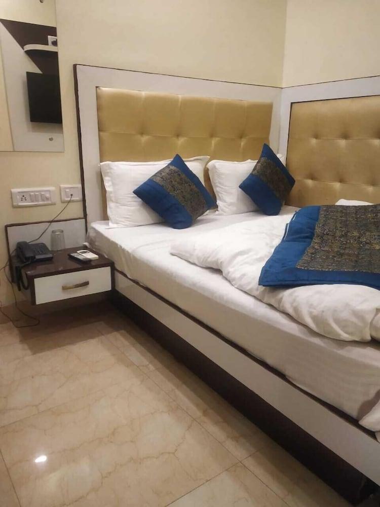 ADB Rooms Hotel Olive International