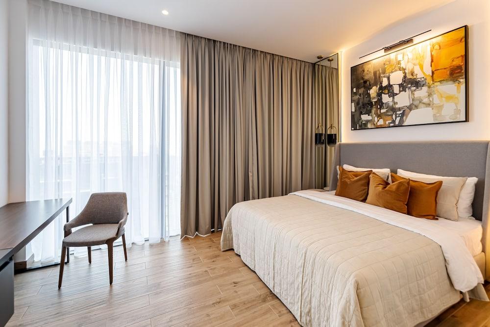 Luxury 2BR Marina Gate 3