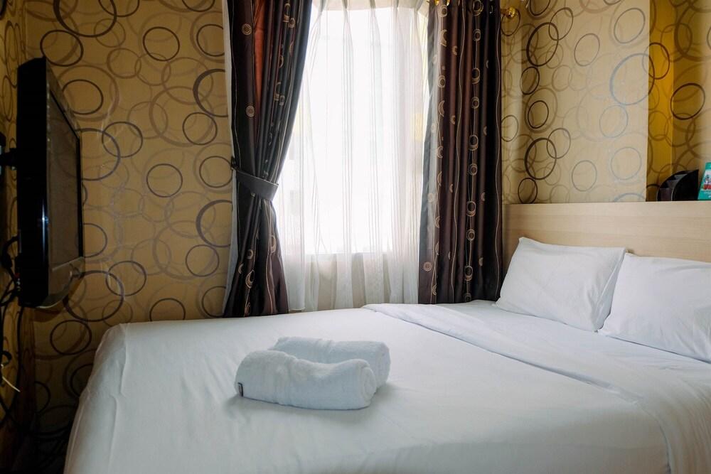 Comfy City View 1BR Apartment Menteng Square