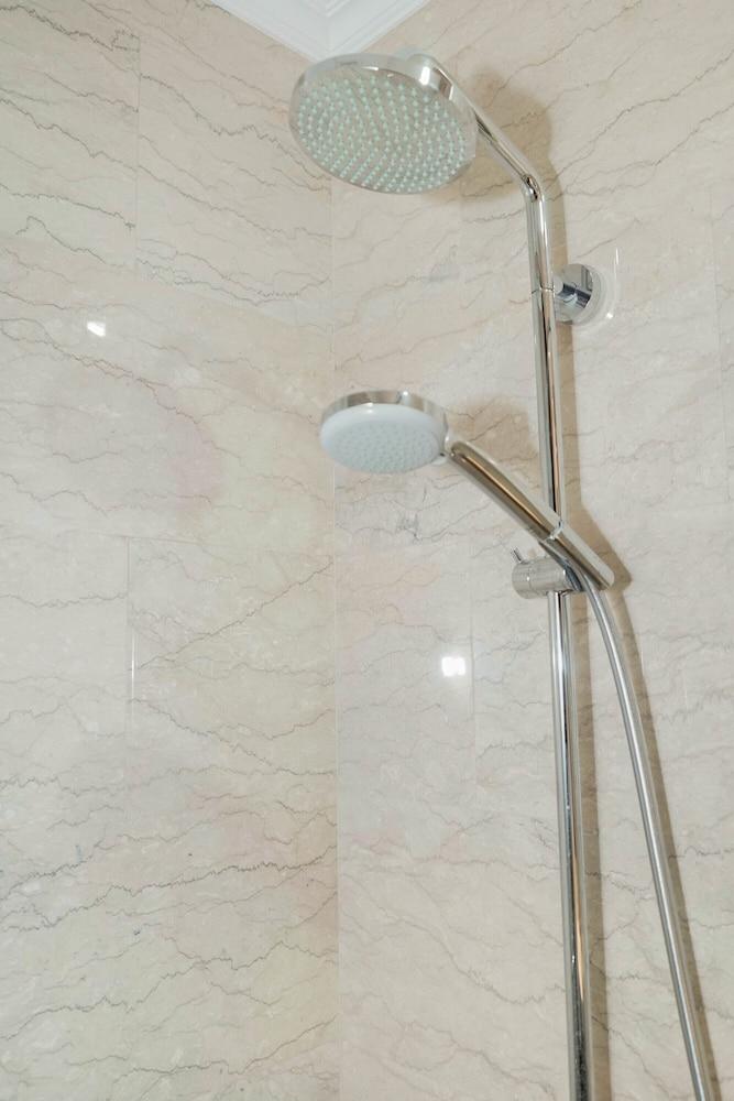 Comfy Studio Apartment at Menteng Park