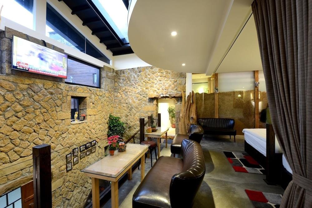 Windsor's Han-Guan B&B