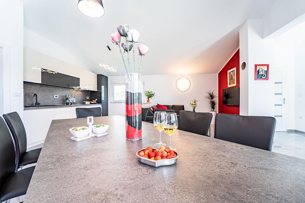 Modern Villa With Pool and Terrace