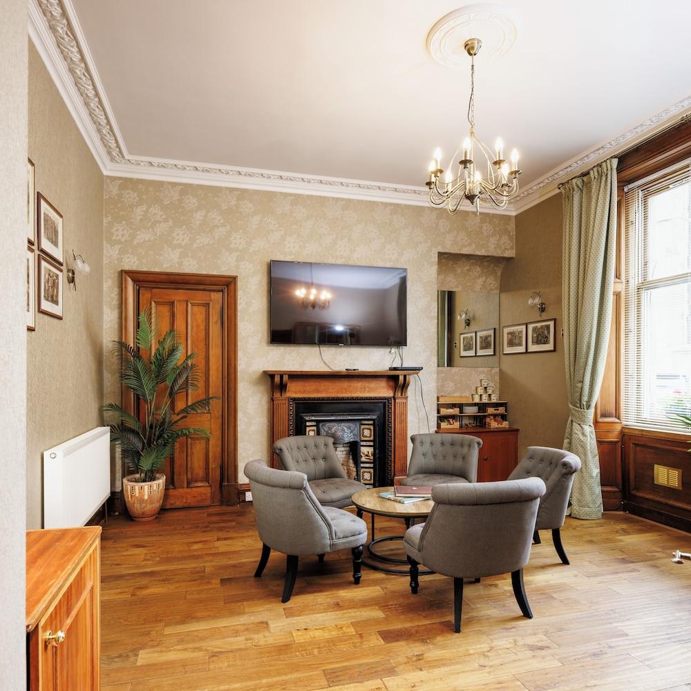 Cleveden House by The Dunvegan