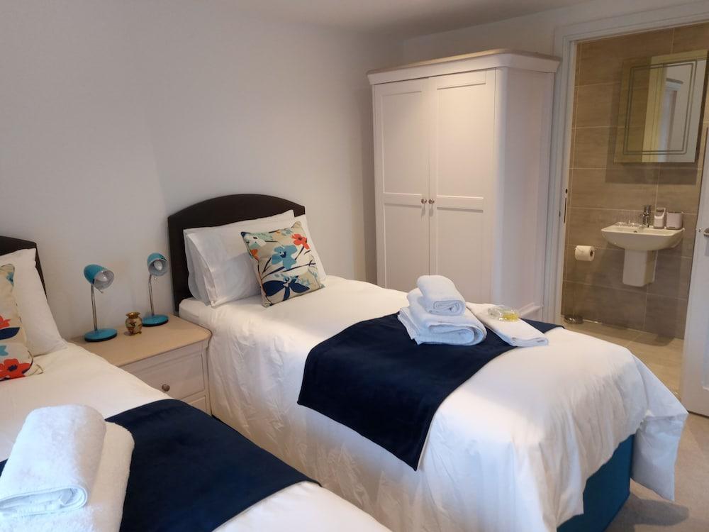 6 Rose Chapel Penthouse