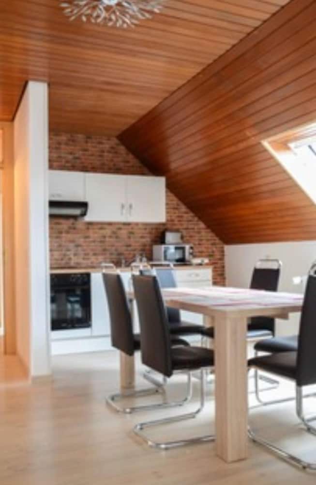 Monteurzimmer & FeWo G. Klement Aurach