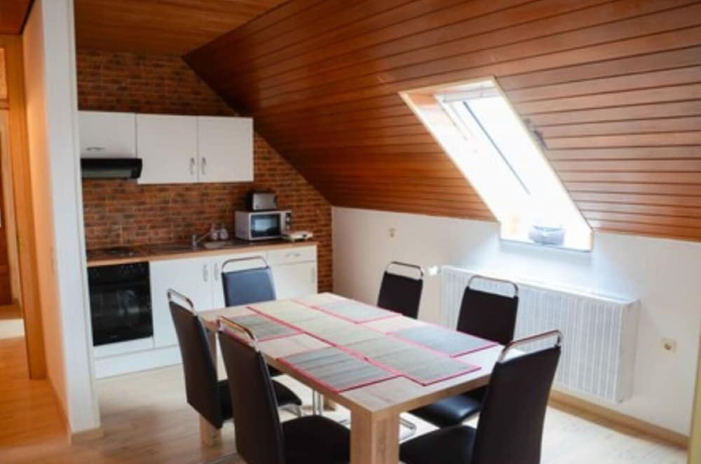 Monteurzimmer & FeWo G. Klement Aurach