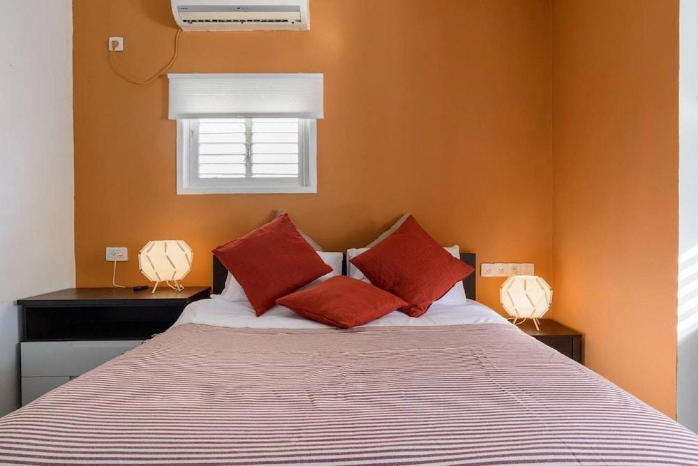 Suites In Ben Yehuda 151