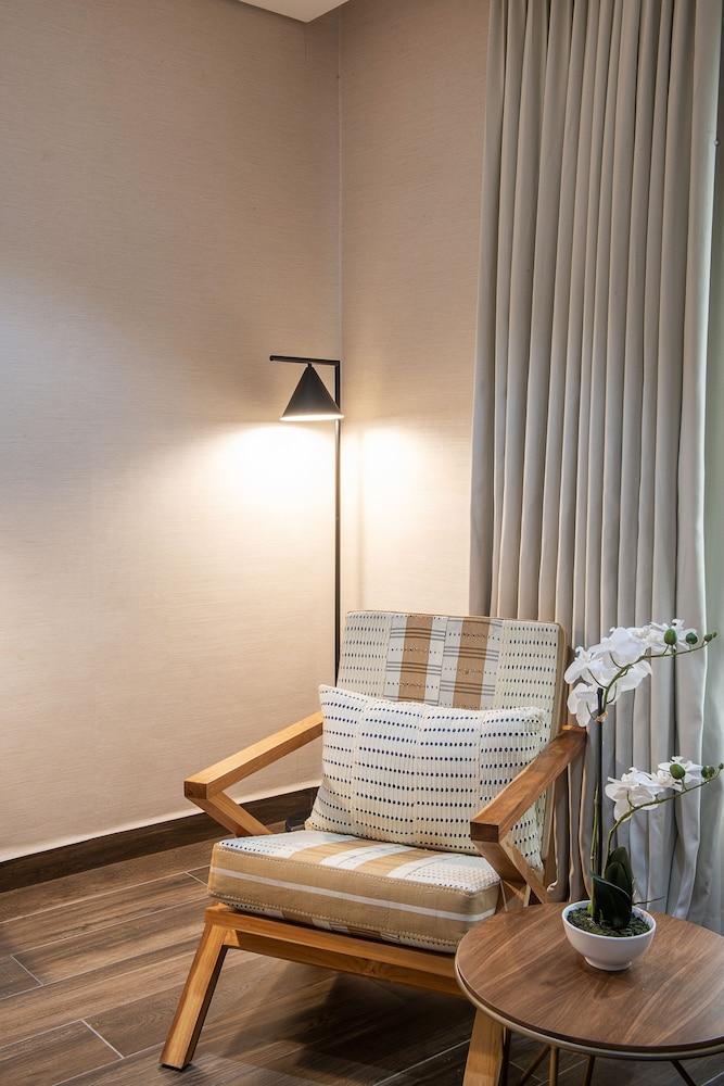 The White Orchid Hotel