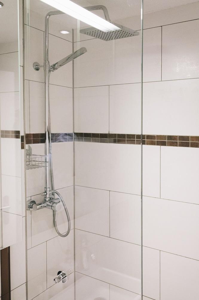 Charming Studio 3´to Limmat River with POCKET WIFI