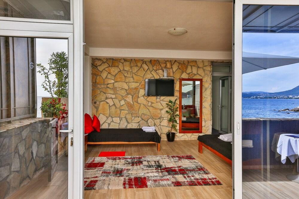 Apartments On The Coast