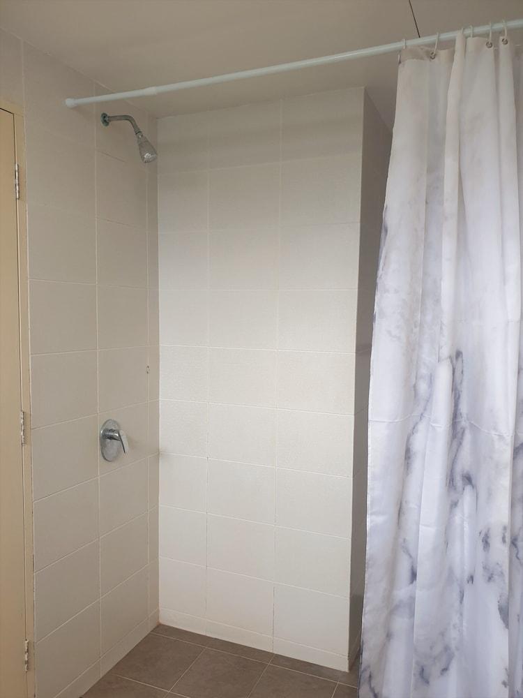 Fahrenheit88 by Sarah's Lodge