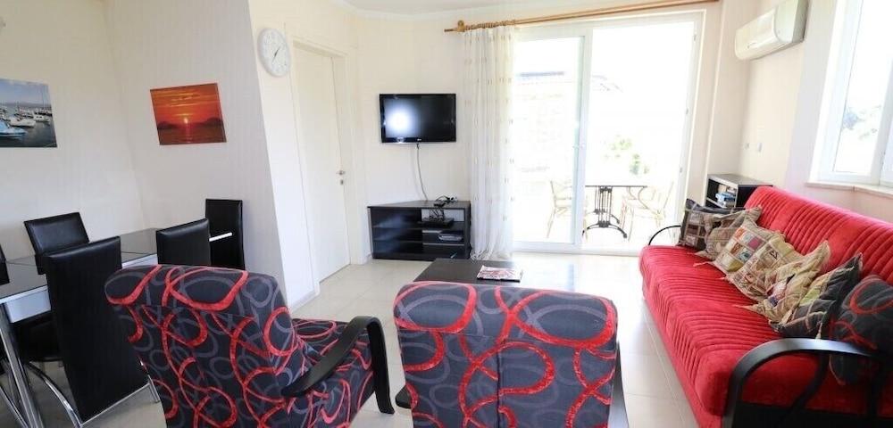 Villa BGA4 by JoyLettings