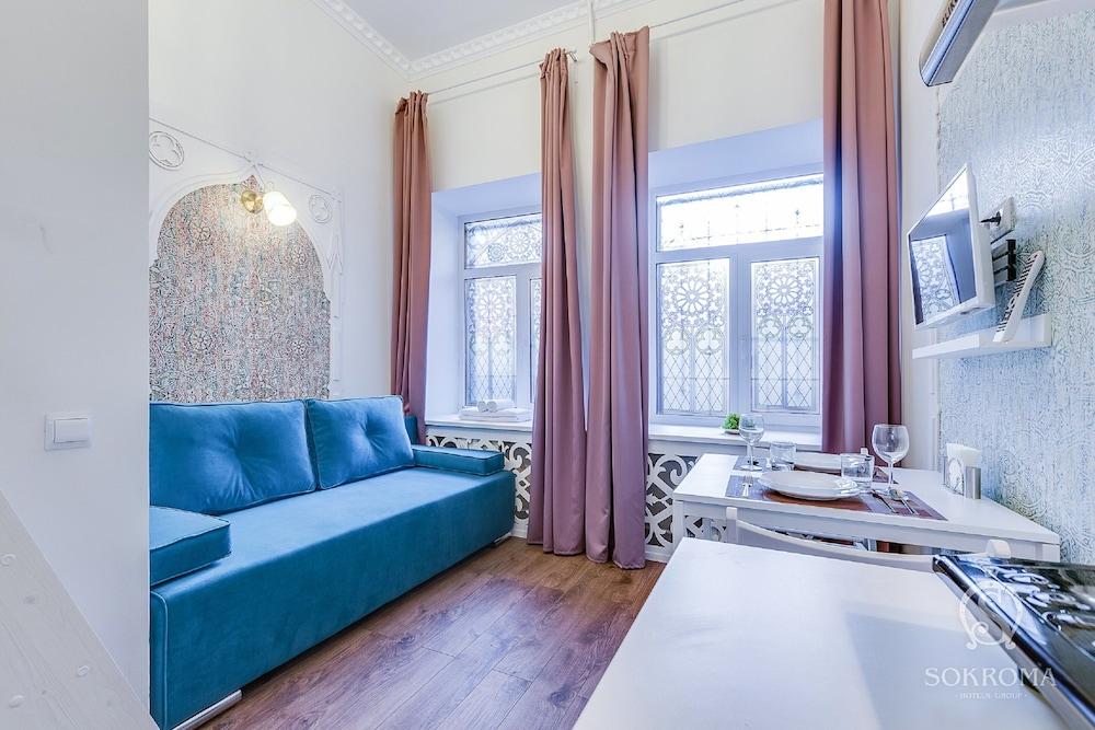 Sokroma Mystery Aparts