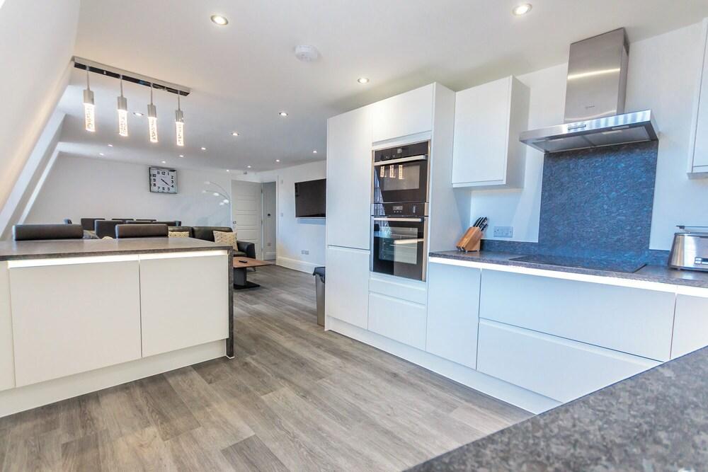 3 Bed- The Regency Suite