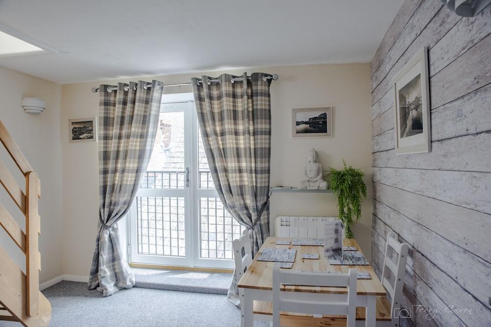 1 Bed- The Rooftops by Pureserviced