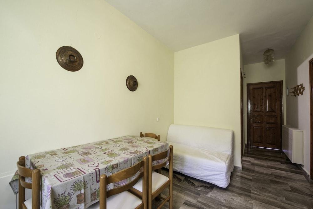 Miltiadis Apartments