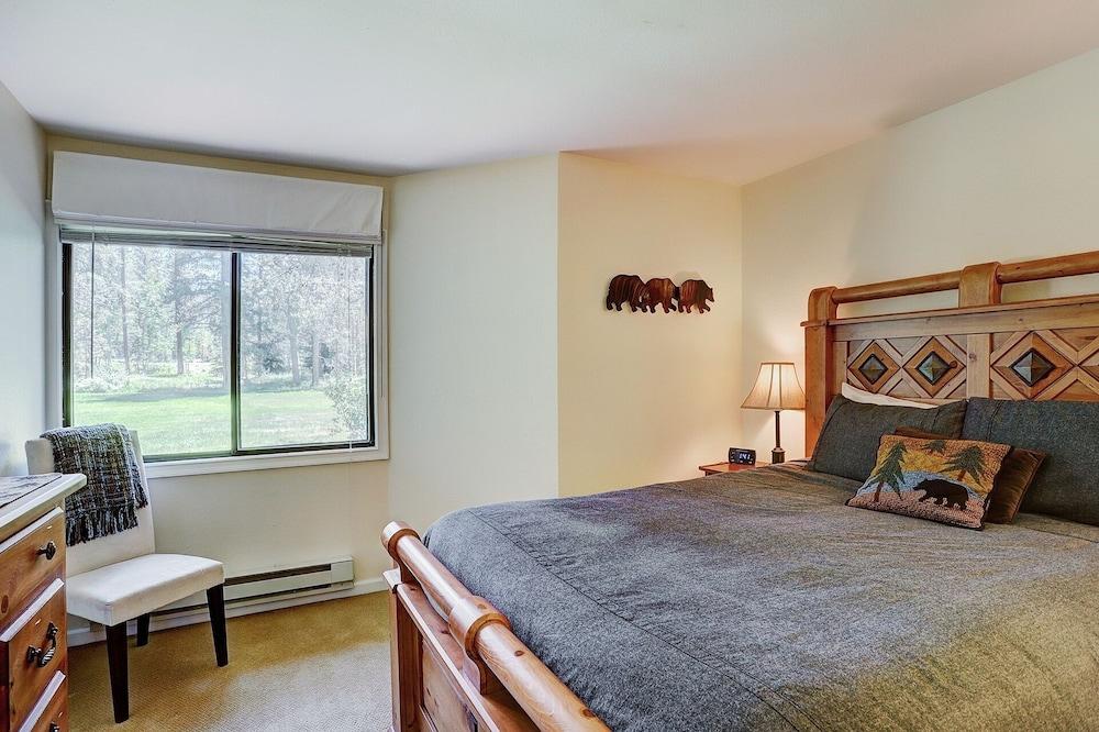 1182 Flying Dutchman 2 Bedroom Condo by RedAwning