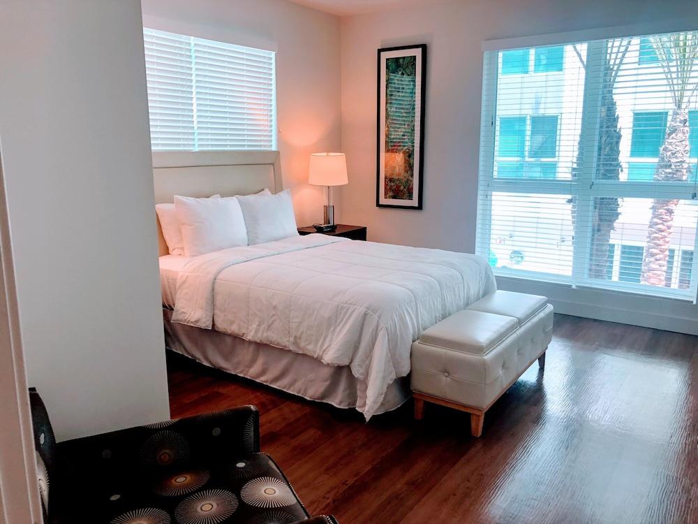 Resort Style Suites in Downtown LA