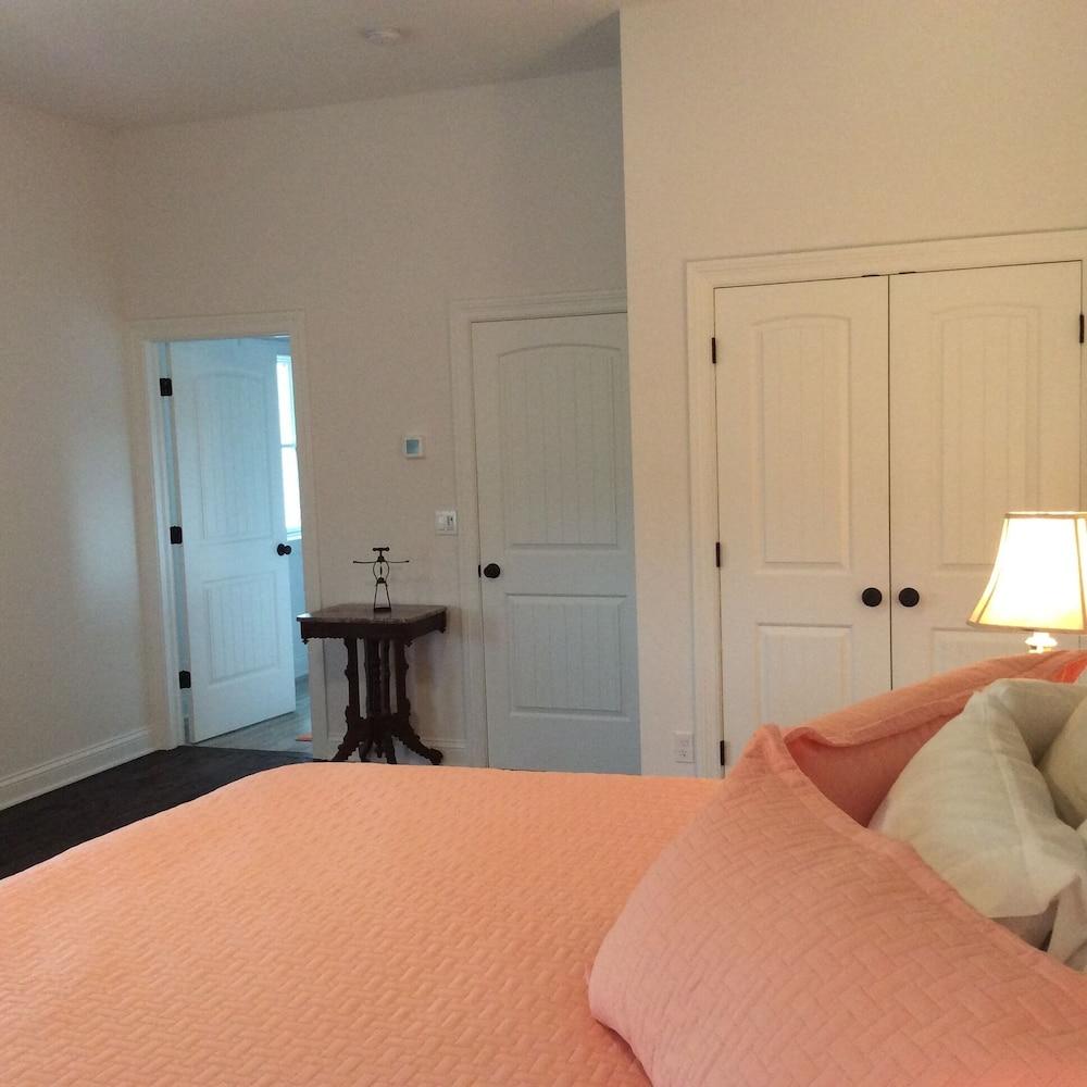 Manor on the Mile Two