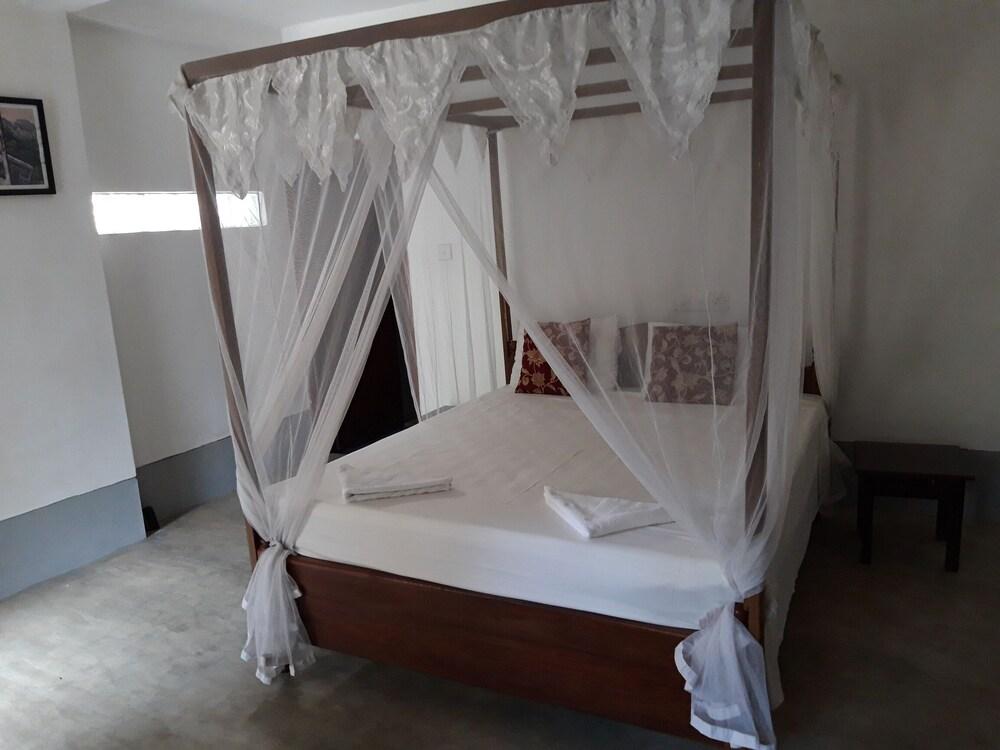 Sunil Garden Guesthouse Coffee and More