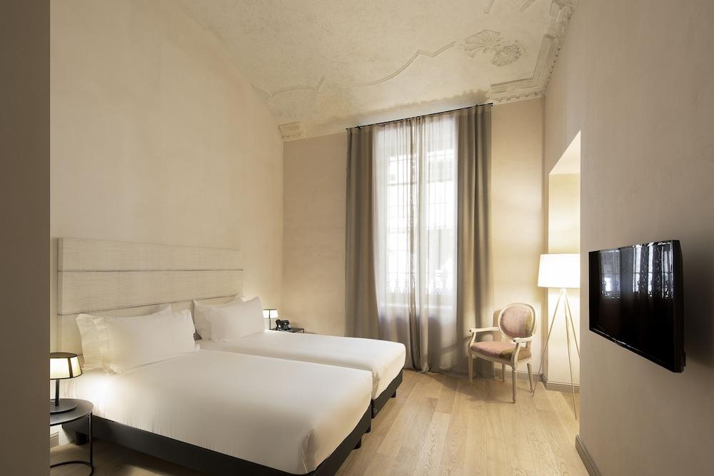 Opera 35 Boutique Hotel