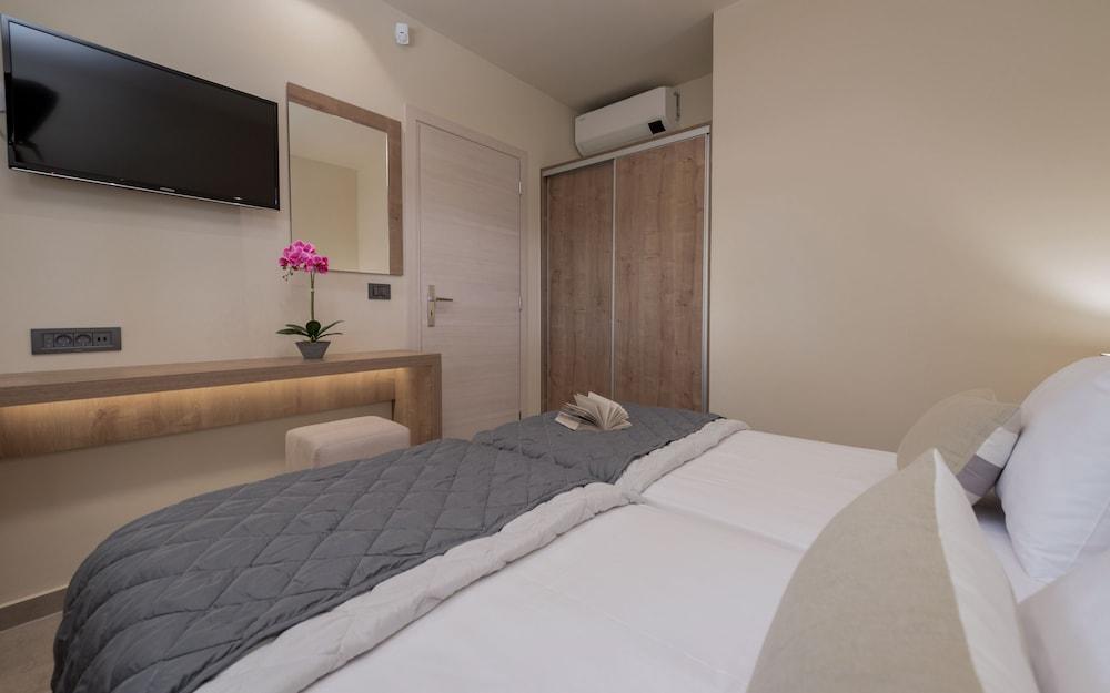 Mystique Luxury Suites & Maisonettes