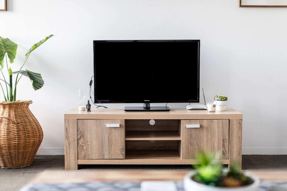 Spacious 1BD 50m From Chapel Street