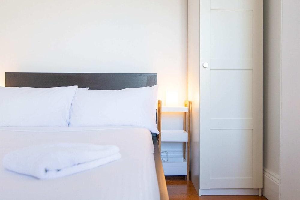 Stylish 3 Bedroom Townhouse in Darlinghurst