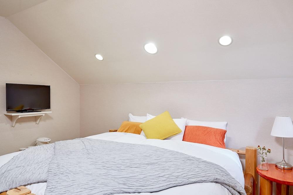 Canopy Cortina Lodge