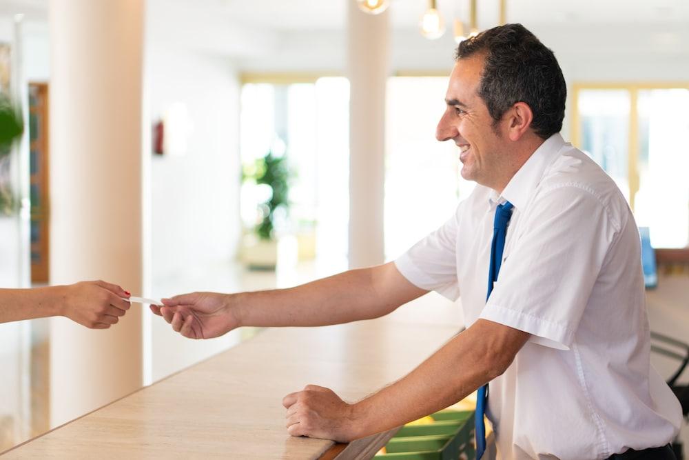 Aparthotel Tropicana