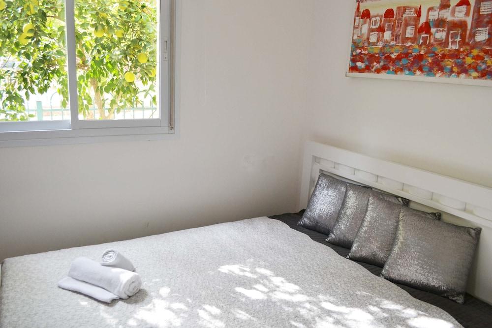 Beautiful Modern Apartment  3BDR E3