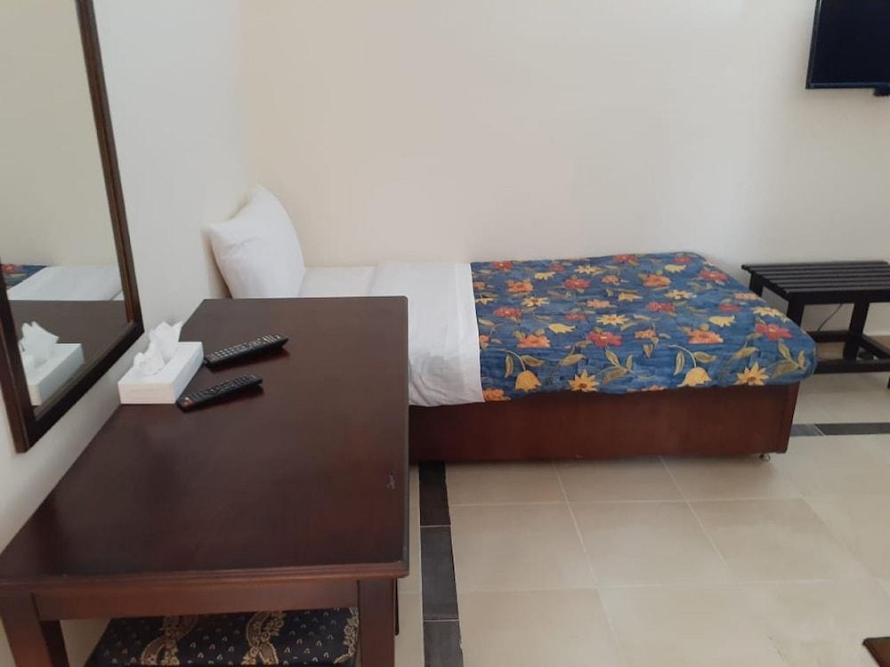 Amigo Elsokhna Hotel