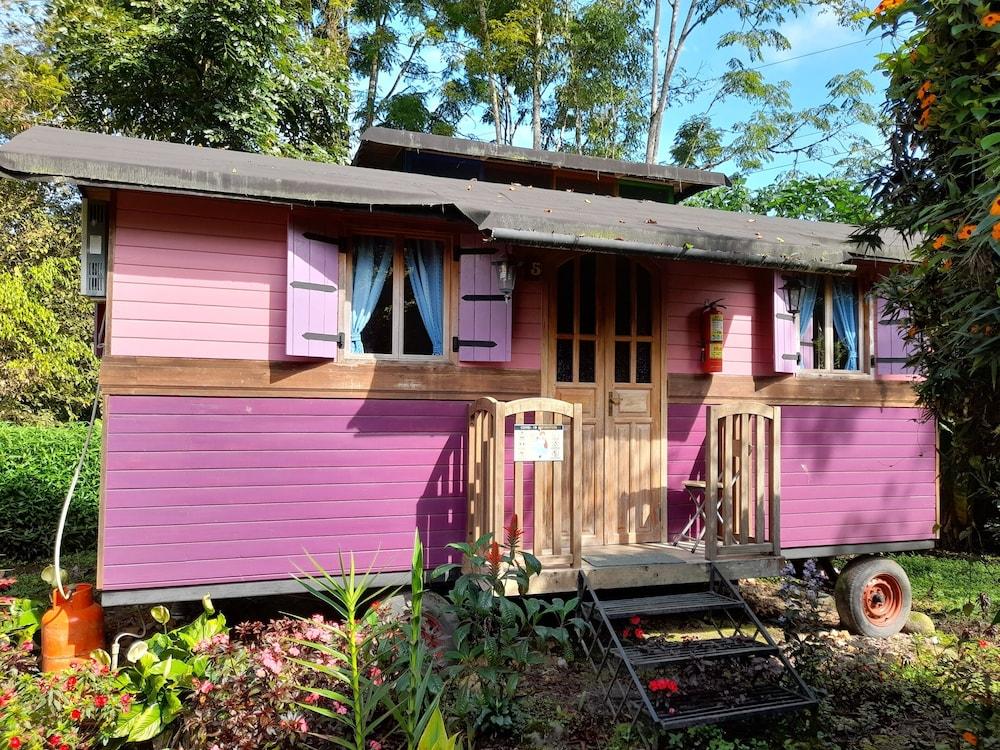 Hosteria La Roulotte Mindo