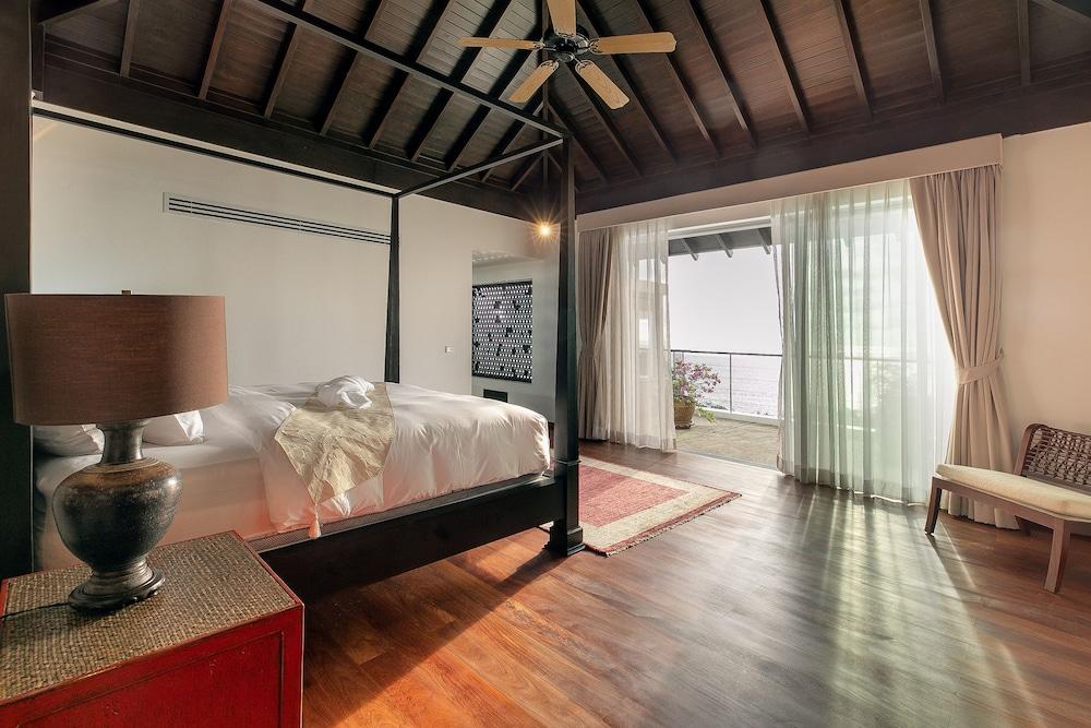4-BR Seaview Villa at Surin Beach