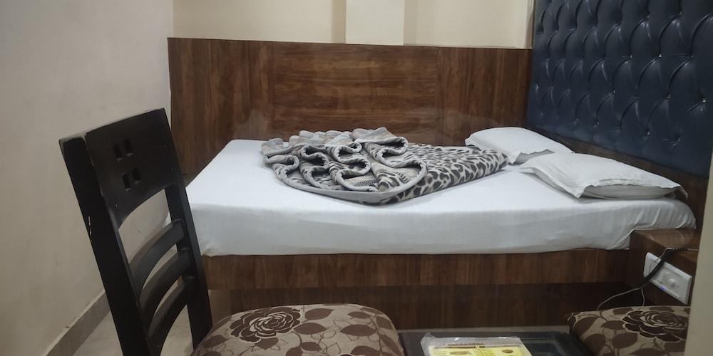 ADB Rooms PK International