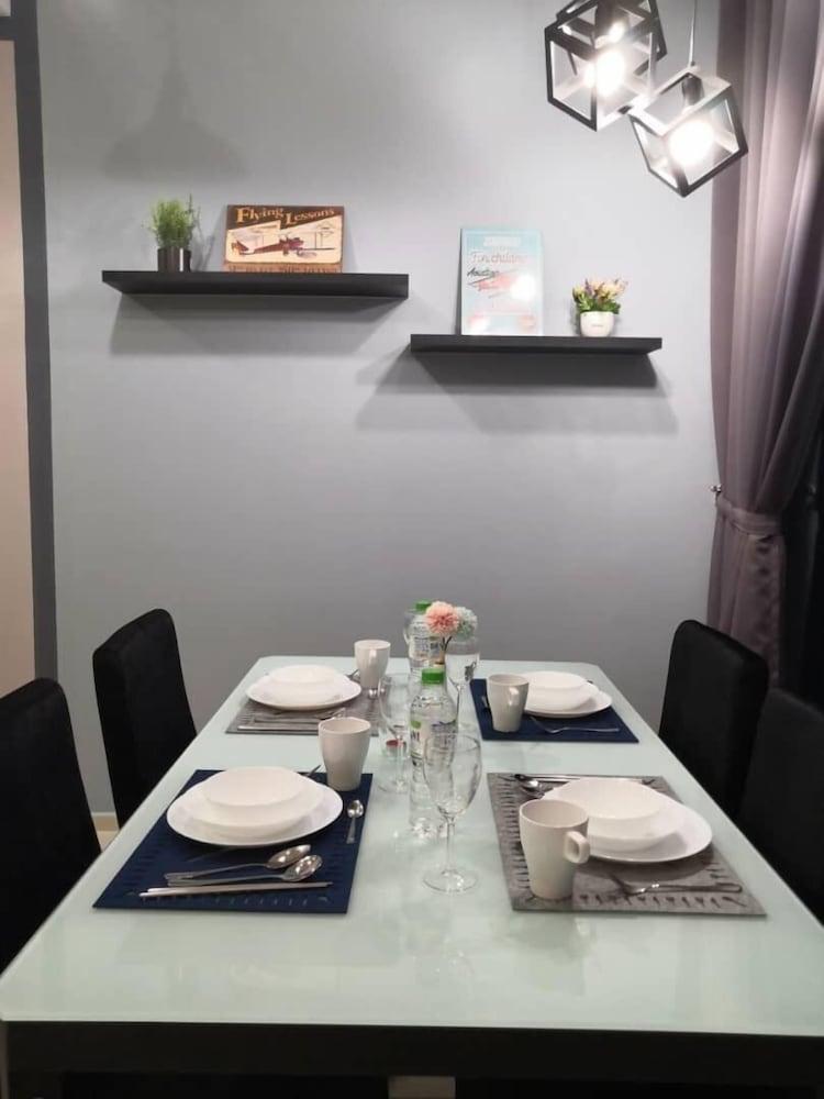 Ekocheras By Power Home