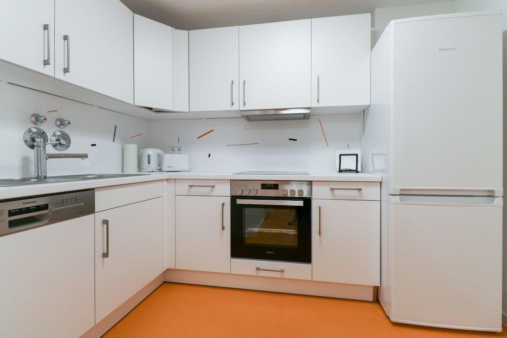 Super zentral ruhig und neu 4B