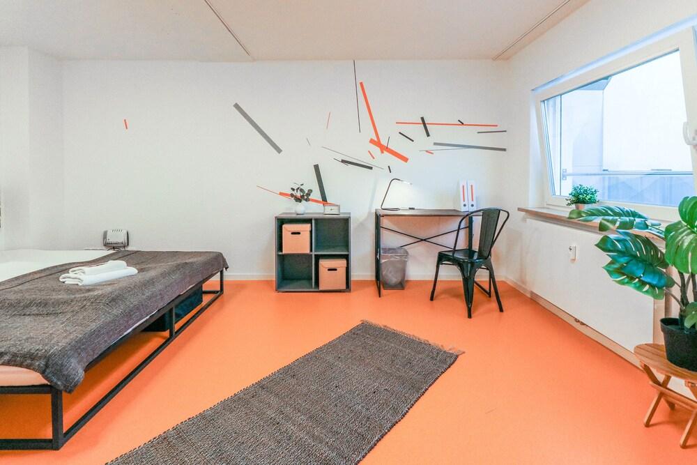 Hostel room downtown new clean cool