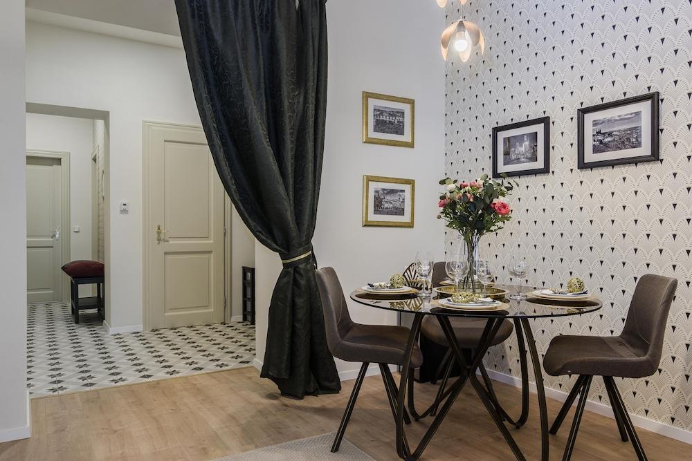 Royal APTs Prague by Michal&Friends