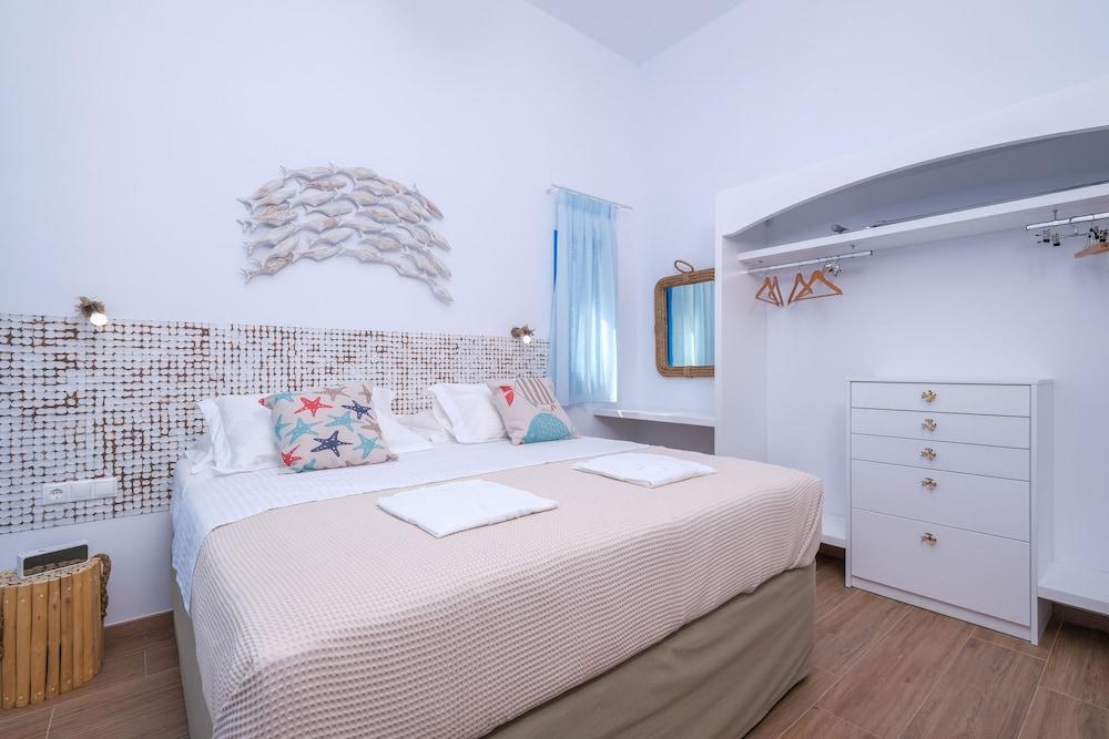 Aelia Collection Suites - Adults Only