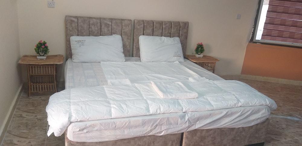 Bronze Mountains Camp