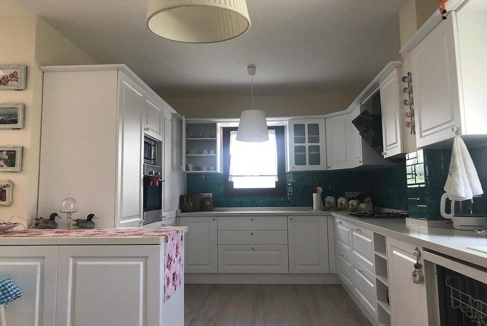 BO052 by Villaofsummer