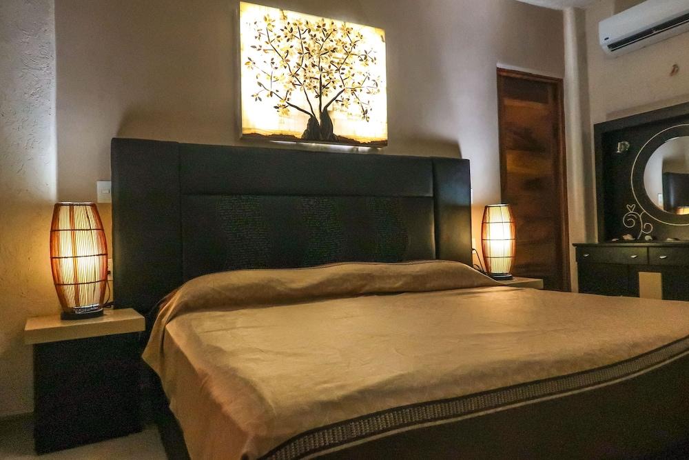 Hotel Villas Punta Blanca