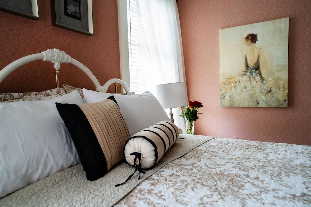 The Nordic Pineapple B&B