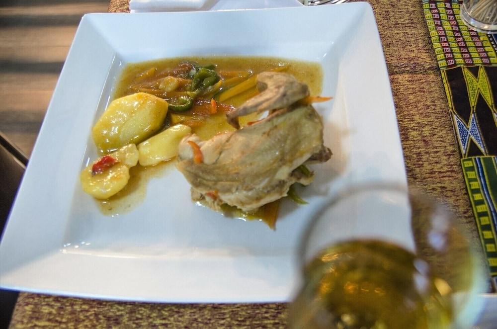 Paramount Luxury Serviced Apartment