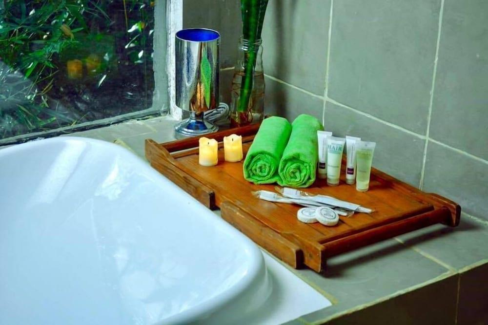 Balconahe Resto Camp