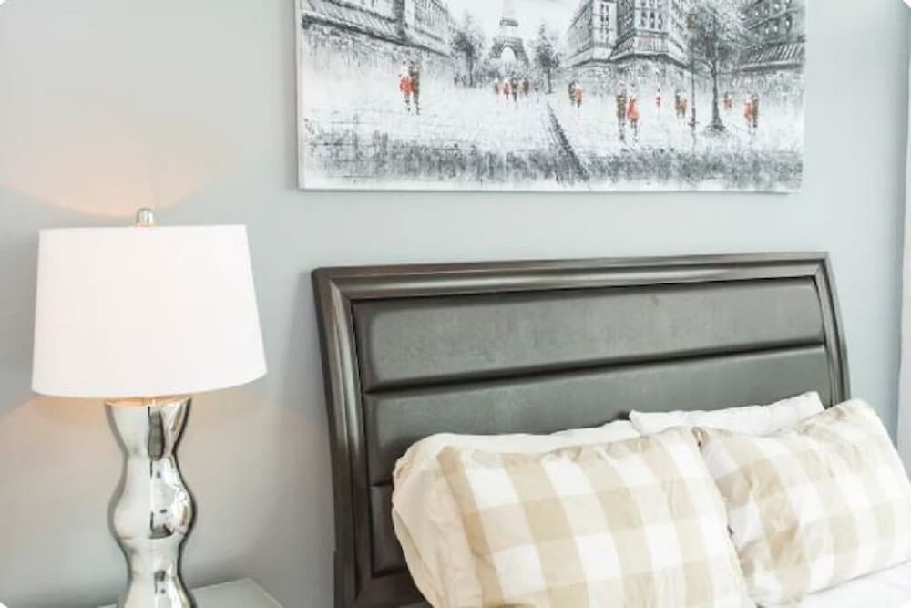 Luxury Condos at York Street